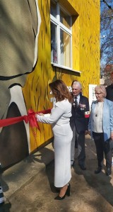 Nowy mural w Kaliszu. Odsłonięto go podczas dnia patrona w ZSGH w Kaliszu. ZDJECIA