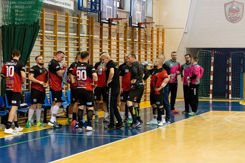 Usar Kwidzyn ogrywa SMS ZPRP Kwidzyn 32:27. Przełożone derby Kwidzyna zakończyły rozgrywki I ligi mężczyzn w grupie A