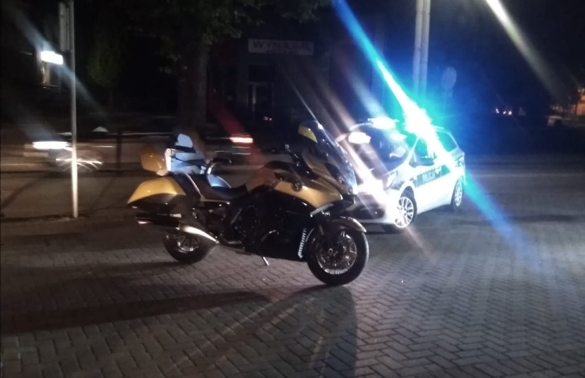 Wypadek na skrzyżowaniu Krasickiego i Sadowej w Radomsku. Ranny motocyklista