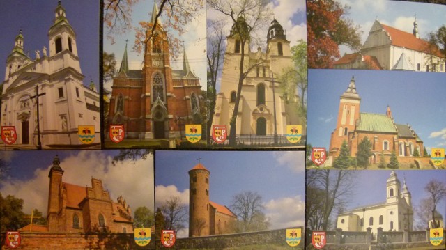 Wydano cenne widokówki z zabytkowymi kościołami w powiecie tomaszowskim