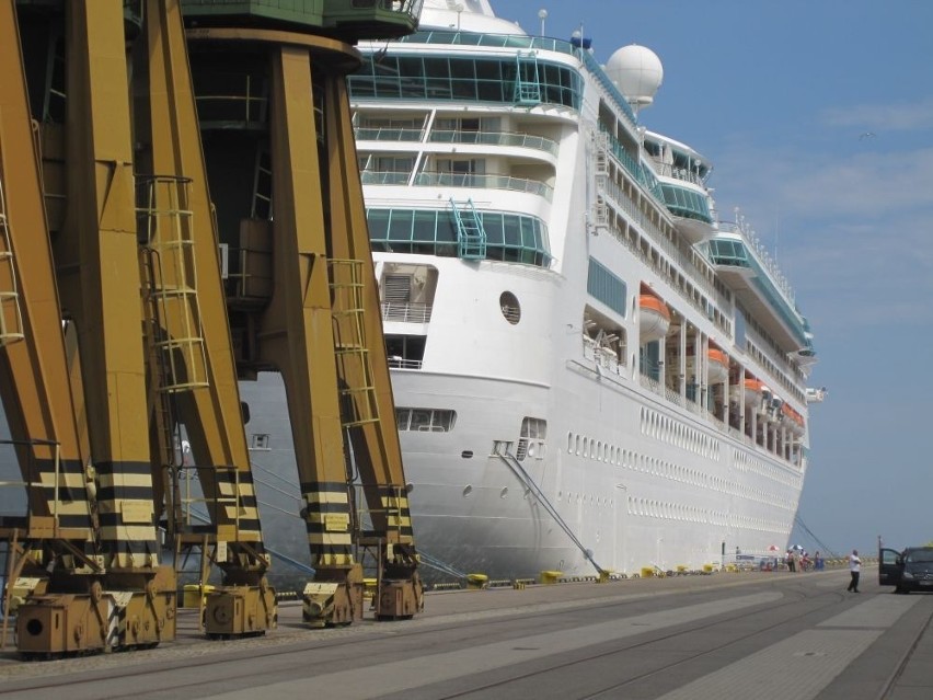 Vision of the Seas - ZOBACZ ZDJĘCIA z wnętrza wycieczkowca, który ma swoją gwiazdę w Gdyni