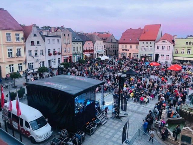 22 lipca na darłowskim rynku startuje pierwszy tegoroczny koncert w ramach Muzycznych Piątków. Na scenie wystąpi Kraków Street Band.