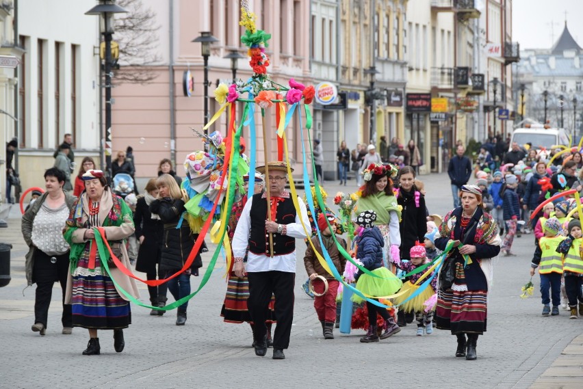 Przedszkolaki powitały wiosnę (ZDJĘCIA)