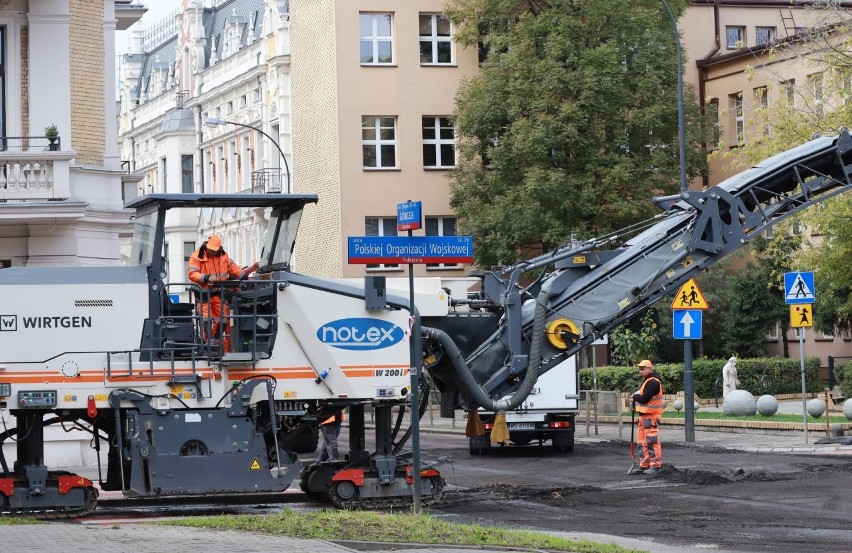 Rozpoczęły się remonty ul. Jaracza i jeszcze kilku innych ulic. Pojawi się tu nowy, gładki asfalt