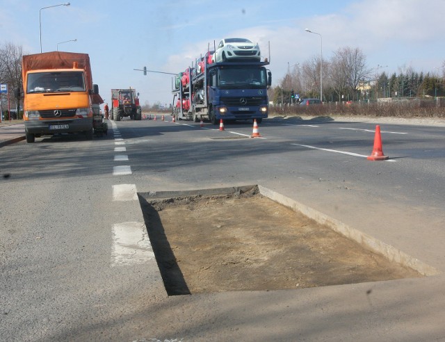 Pozimowe łatanie dziur kosztować będzie w Piotrkowie ok. 600 tys. zł&#8233;