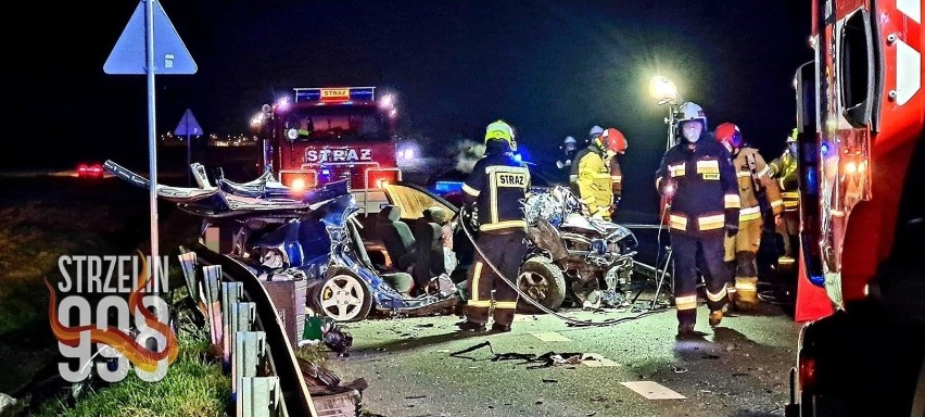 Koszmarny wypadek w Bierzowie. Nie żyją dwie osoby [ZDJĘCIA]