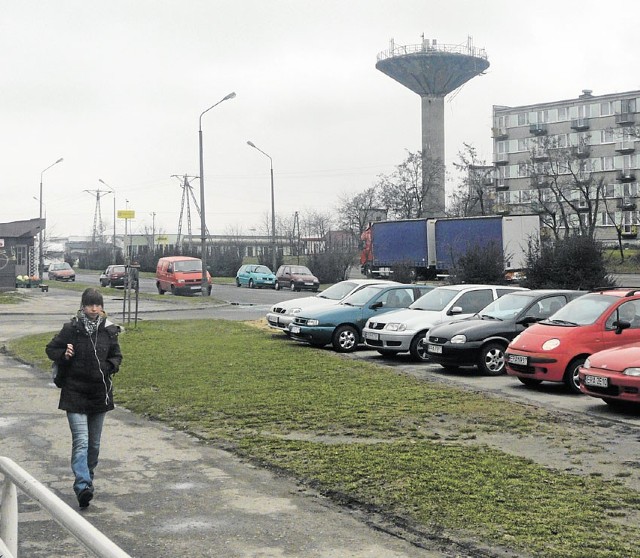 Stowarzyszenie walczy o usunięcie masztów ze starej wieży ciśnień