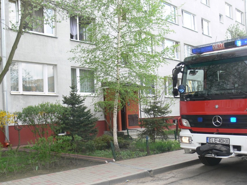 Paliło się mieszkanie w bloku przy ul. Belwederskiej w Łęczycy