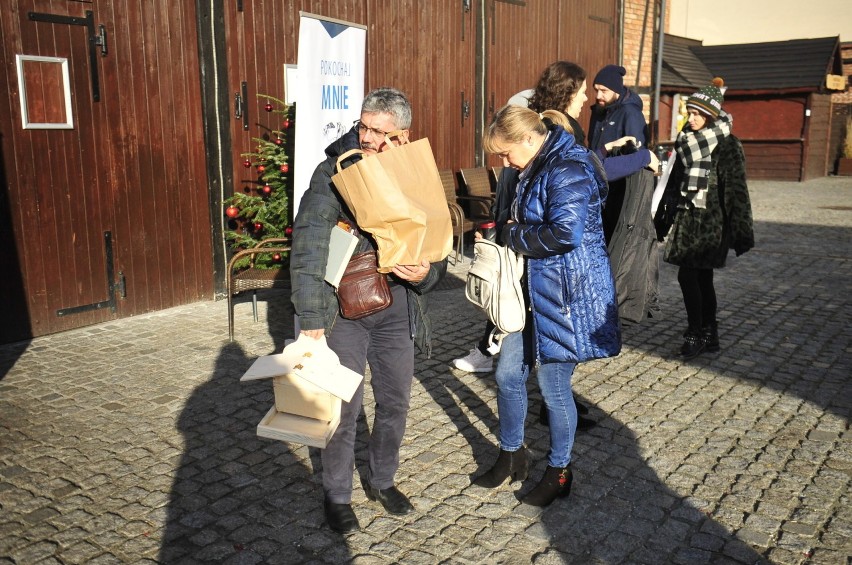 Kraków. Targi Dobroczynne w Starej Zajezdni. Zysk trafi na zwierzaki