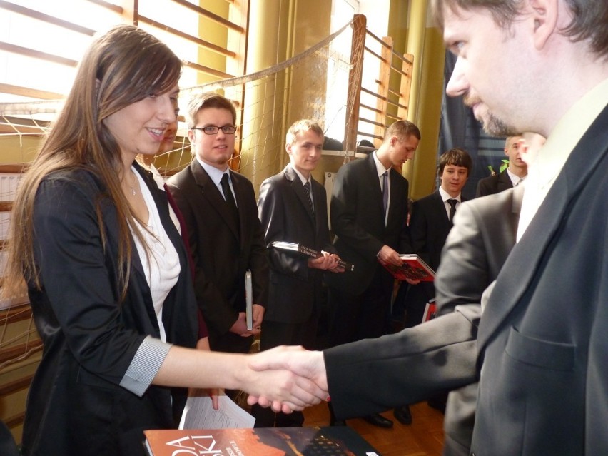 Zakończenie roku szkolnego maturzystów w II LO