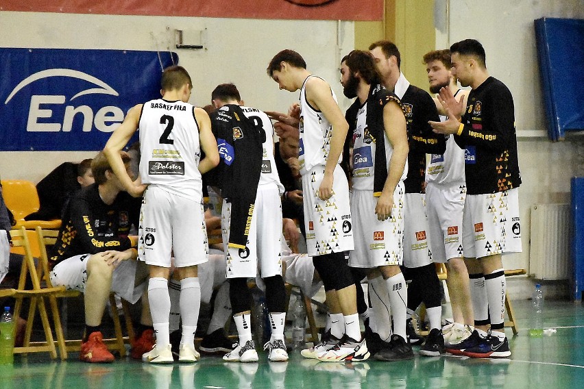 Koszykówka. W meczu III ligi Enea Basket Piła pokonał Pyrę Poznań. Zobaczcie zdjęcia