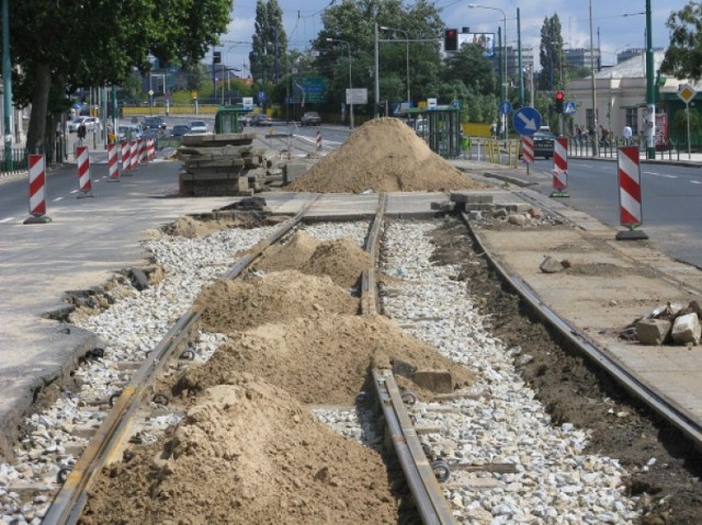 remont torowisk| trasa tramwajowa na franowo| iwona gajdzińska| letni sezon remontowy| remonty 2011