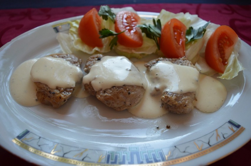 Polędwiczki w sosie camembert

Składniki:

Polędwiczka...