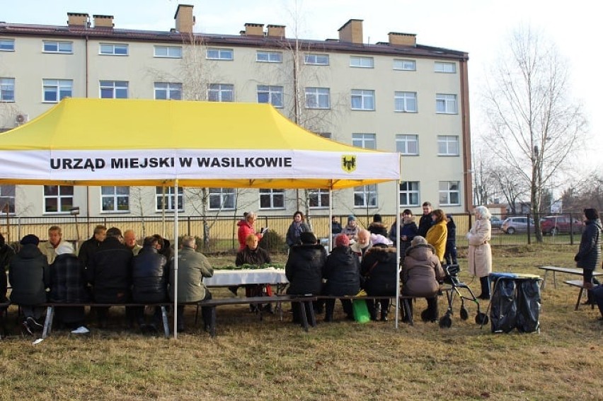 Samotni i potrzebujący mieszkańcy gminy Wasilków wzięli udział w spotkaniu wigilijnym (zdjęcia)