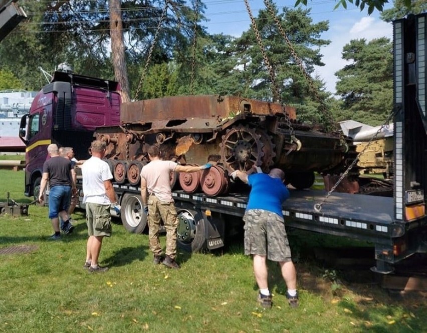 W Skarżysku ruszył remont niemieckiego czołgu Panzer IV. Będzie jeździł! Zobacz zdjęcia i film 