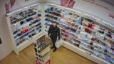 Zduńskowolska policja szuka złodziei kosmetyków [zdjęcia]