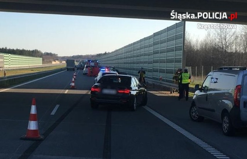 Wypadek. 40-letni mężczyzna zginął na autostradzie A1 pod Częstochową ZDJĘCIA