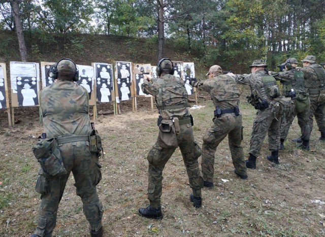 Cykl szkoleń specjalistycznych prowadzonych przez Jednostkę 1001 ZS Strzelec w Bełchatowie