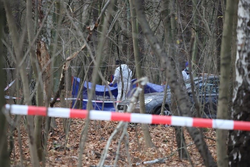 Około godz. 2 nad ranem niedaleko końca idącej przez cały...