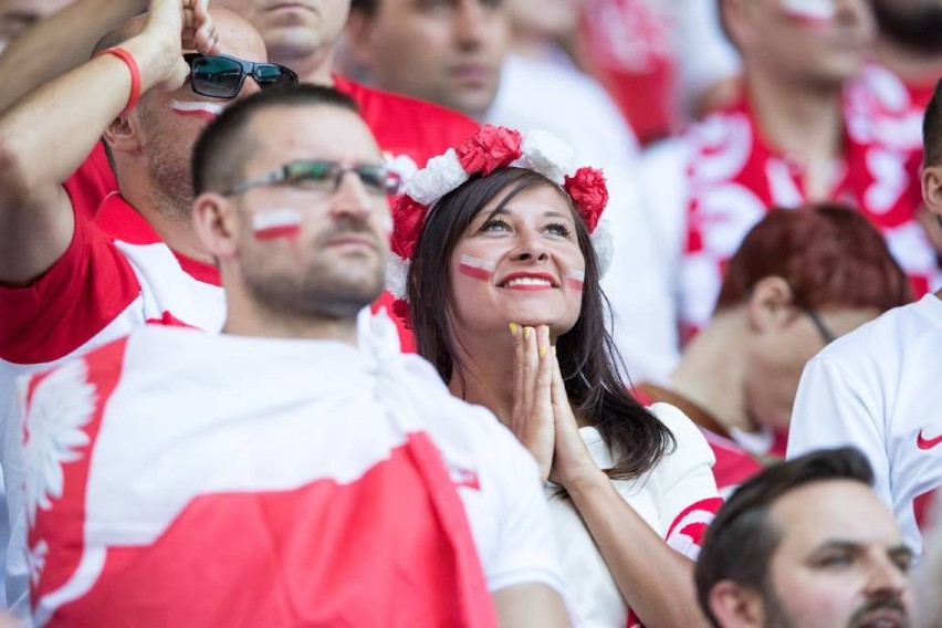 Najpiękniejsze kibicki są w Polsce. To one wspierają naszą...