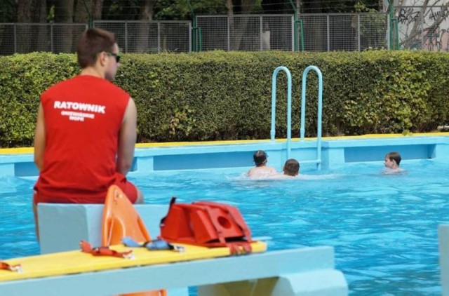 Przypomnijmy, że odkryty basen przy hotelu Park w Inowrocławiu od dwóch lat nie może być udostępniony ze względów bezpieczeństwa