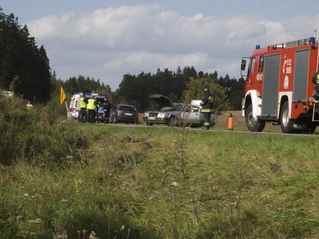 Wtorkowa kolizja w Kowalewicach. Policjant kierowca-uciekł i wrócił dopiero w czwartek