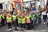 Szukanie wielkanocnego zajączka na zielonogórskim deptaku. Zabawa była przednia 