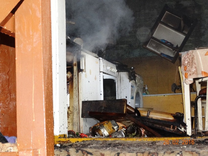 Pożar kuchni w Tuchomiu. Straty oszacowano na ok. 7 tys. złotych [ZDJĘCIA] 
