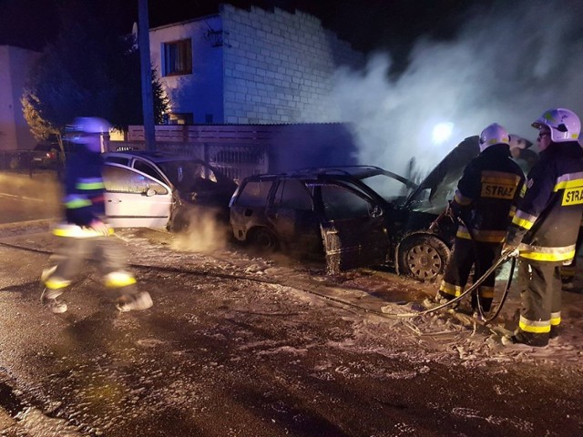 W powiecie wągrowieckim doszło do kilku pożarów samochodów. W Gołańczy spłonęły aż dwa pojazdy.

WIĘCEJ: Plaga pożarów samochodów w powiecie wągrowieckim