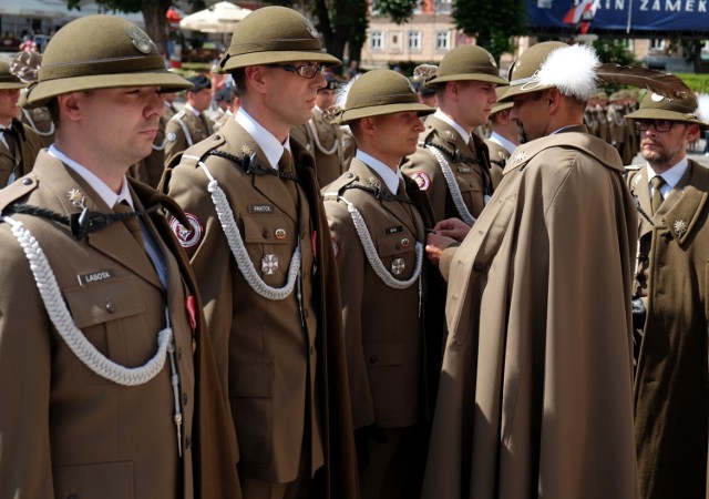 Święto Wojska Polskiego – święto Sił Zbrojnych Rzeczypospolitej Polskiej, obchodzone jest 15 sierpnia na pamiątkę zwycięskiej Bitwy Warszawskiej w 1920, stoczonej w czasie wojny polsko-bolszewickiej. 

Odznaczenia, wyróżnienia i awanse na wyższe stopnie odebrali żołnierze z 5 Batalionu Strzelców Podhalańskich w Przemyślu i 1 Batalionu Czołgów w Żurawicy.