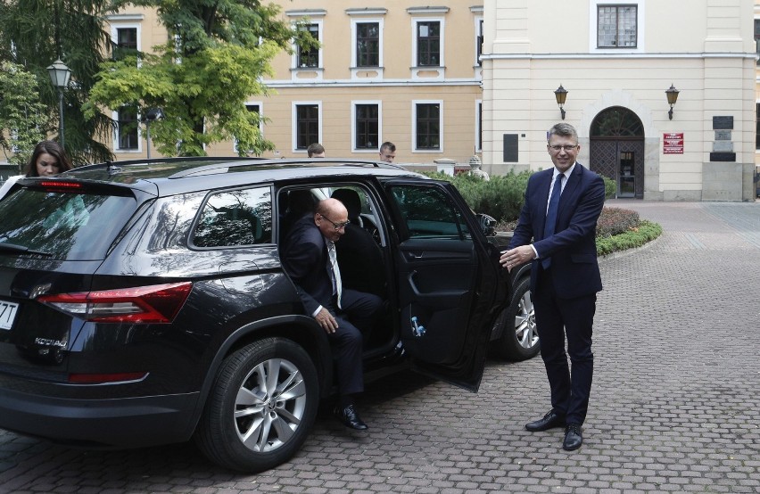 Zamek Lubomirskich w Rzeszowie wizyta Marcina Warchoła i...