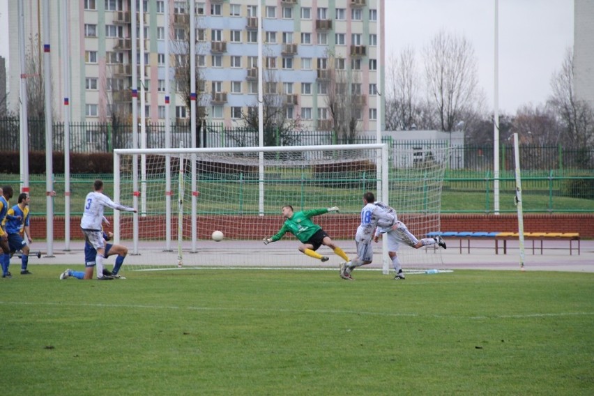 Piłka nożna: Elana Toruń - Górnik Wałbrzych 2:2 (FILM - skrót meczu)