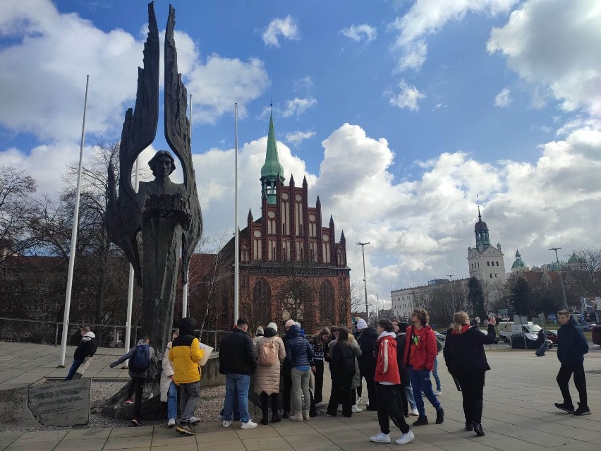 Polsko-niemieckie śniadanie, które daje... moc! Młodzież z Kaźmierza na wymianie