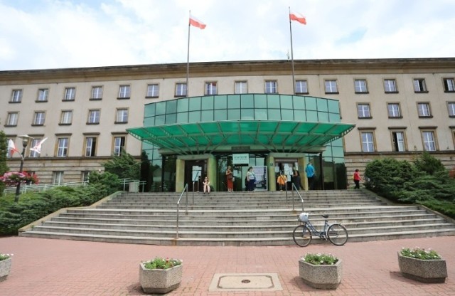 Do Rady Miejskiej w Radomiu wpłynął wniosek o nadanie nazwy "Nowoczesna" drodze dojazdowej do posesji odchodzącej od ulicy Skaryszewskiej. Wniosek rozpatrzą radni na najbliższej sesji.