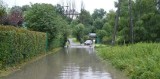Zalania w Słupsku: Fekalia ze ścieków zalały ogródki działkowe