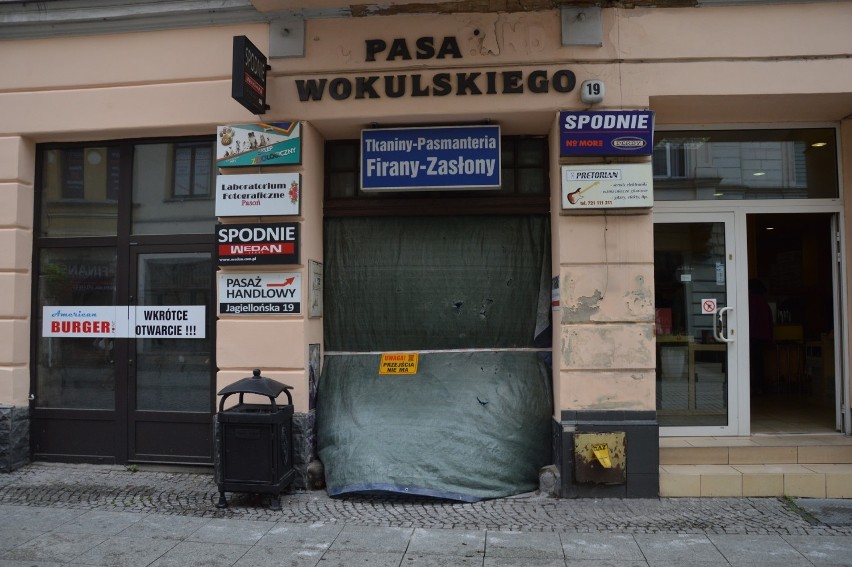 Znika miejsce wstydu przy Jagiellońskiej, remontują Pasaż Wokulskiego