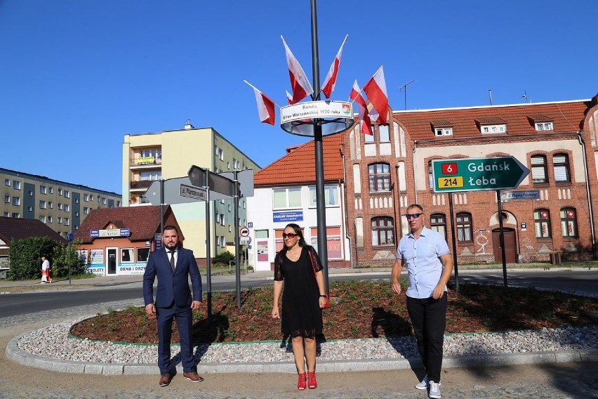 Lębork. W 100 rocznicę Bitwy Warszawskiej nadano rondu nazwę, upamiętniającą to wydarzenie. [ZDJĘCIA]