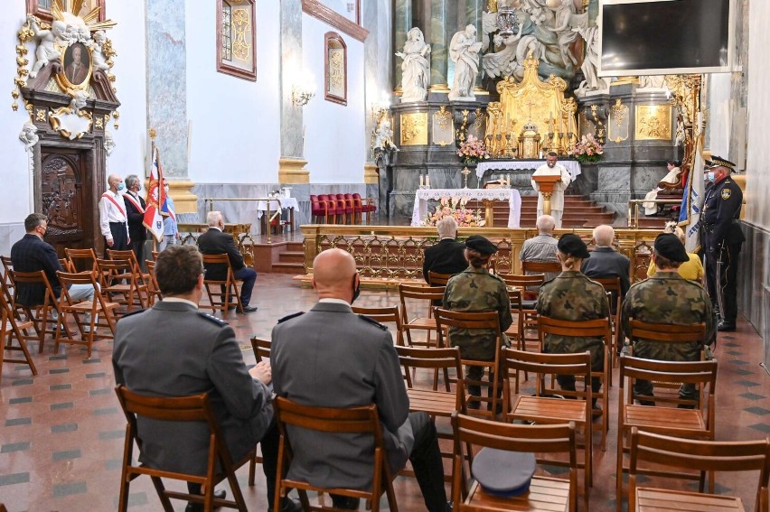 Dzień Pamięci i Męczeństwa Kresowian w Częstochowie. Organizatorem uroczystości było Towarzystwo Miłośników Lwowa i Kresów 