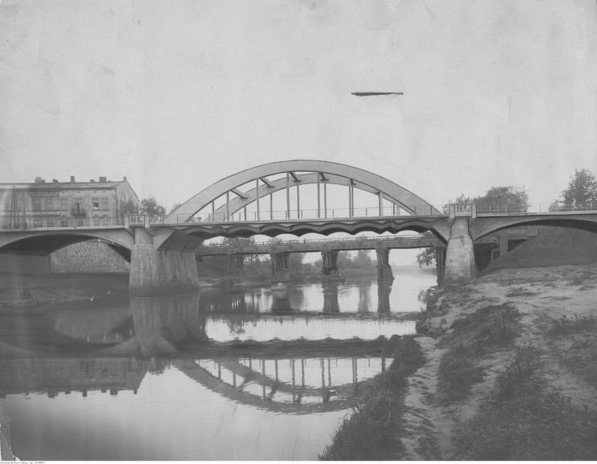 Most drogowy na Wisłoku.