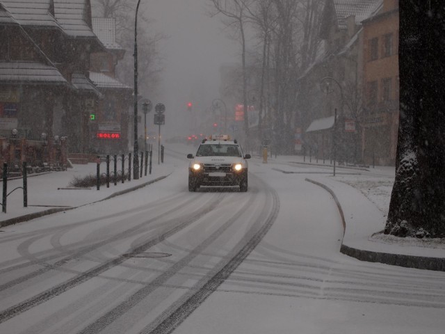 W Zakopanem od rana sypie śnieg