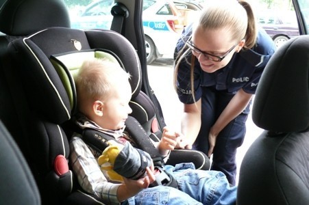 Chodzież: Policja uczyła dzieci i kierowców bezpiecznej jazdy [FOTO]