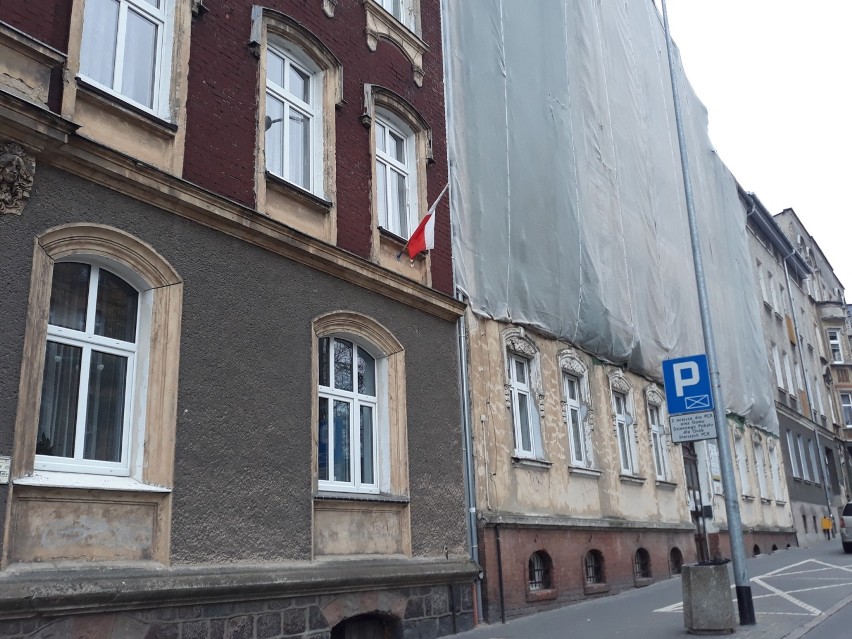 2 maja Dzień Flagi Rzeczypospolitej Polskiej. Biało-czerwony Stargard. Mieszkańcy wywiesili flagi 
