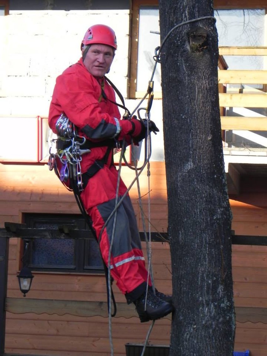Ćwiczenia strażaków w Wiśle: Strażacy z Jastrzębia szkolili swoje umiejętności