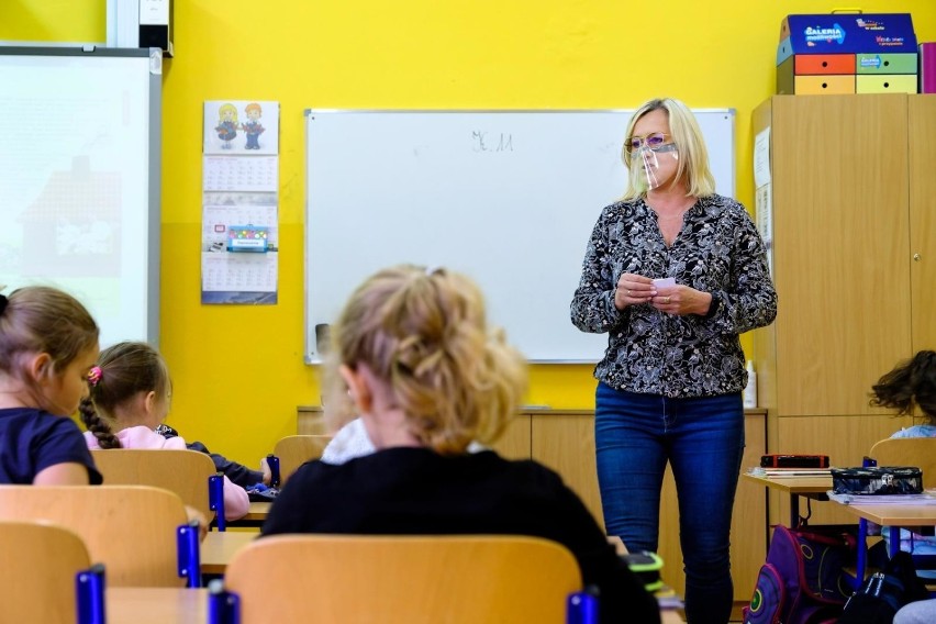 Potrzebne szczepienia

Minister Czarnek poinformował też, że...