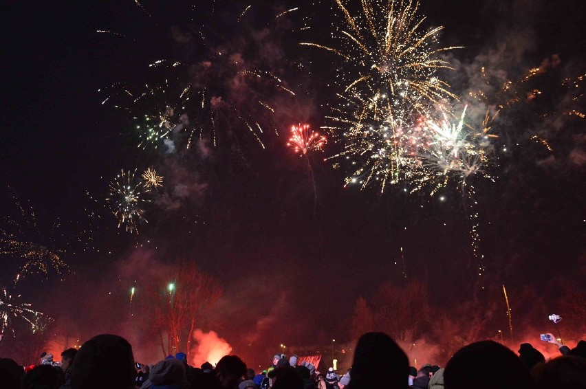 Fajerwerki w Zakopanem. Sylwester 2016 [ZDJĘCIA]