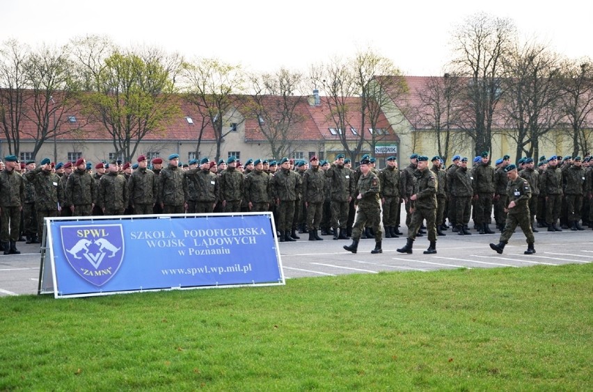 Rozpoczęcie egzaminów w Szkole Podoficerskiej Wojsk Lądowych...