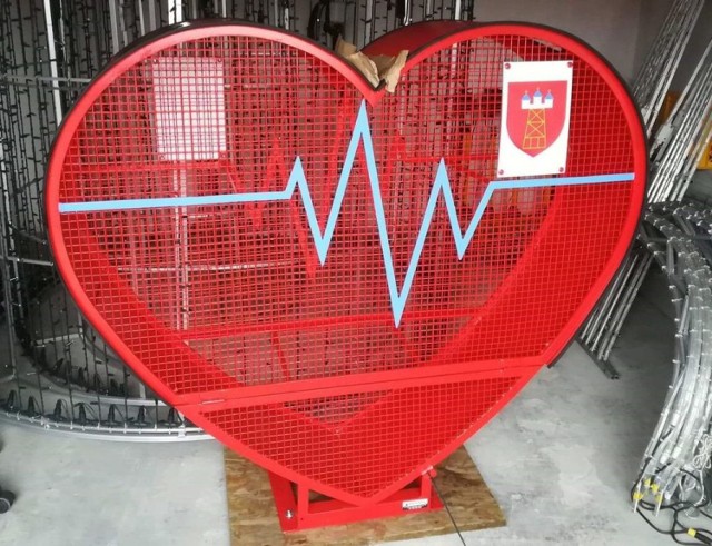 Akcja "Zakręcone serca": w gminie Rozprza staną trzy pojemniki w kształcie serc na nakrętki od butelek