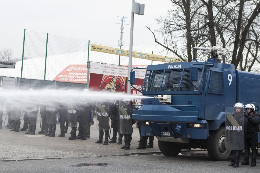 Ćwiczenia Policji na Łazienkowskiej