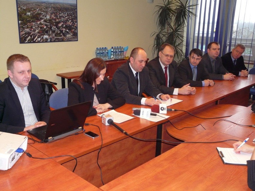 Kolejna konferencja w urzędzie miasta w Radomsku: PO, RdR, PiS (Jacek Gębicz)
