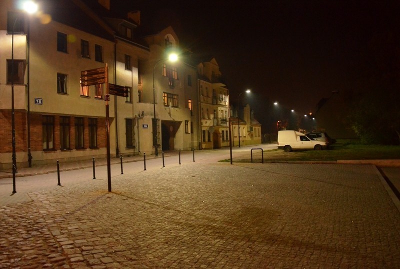 Nowe oświetlenie ulic Okrzei i Piekarskiej w Płocku